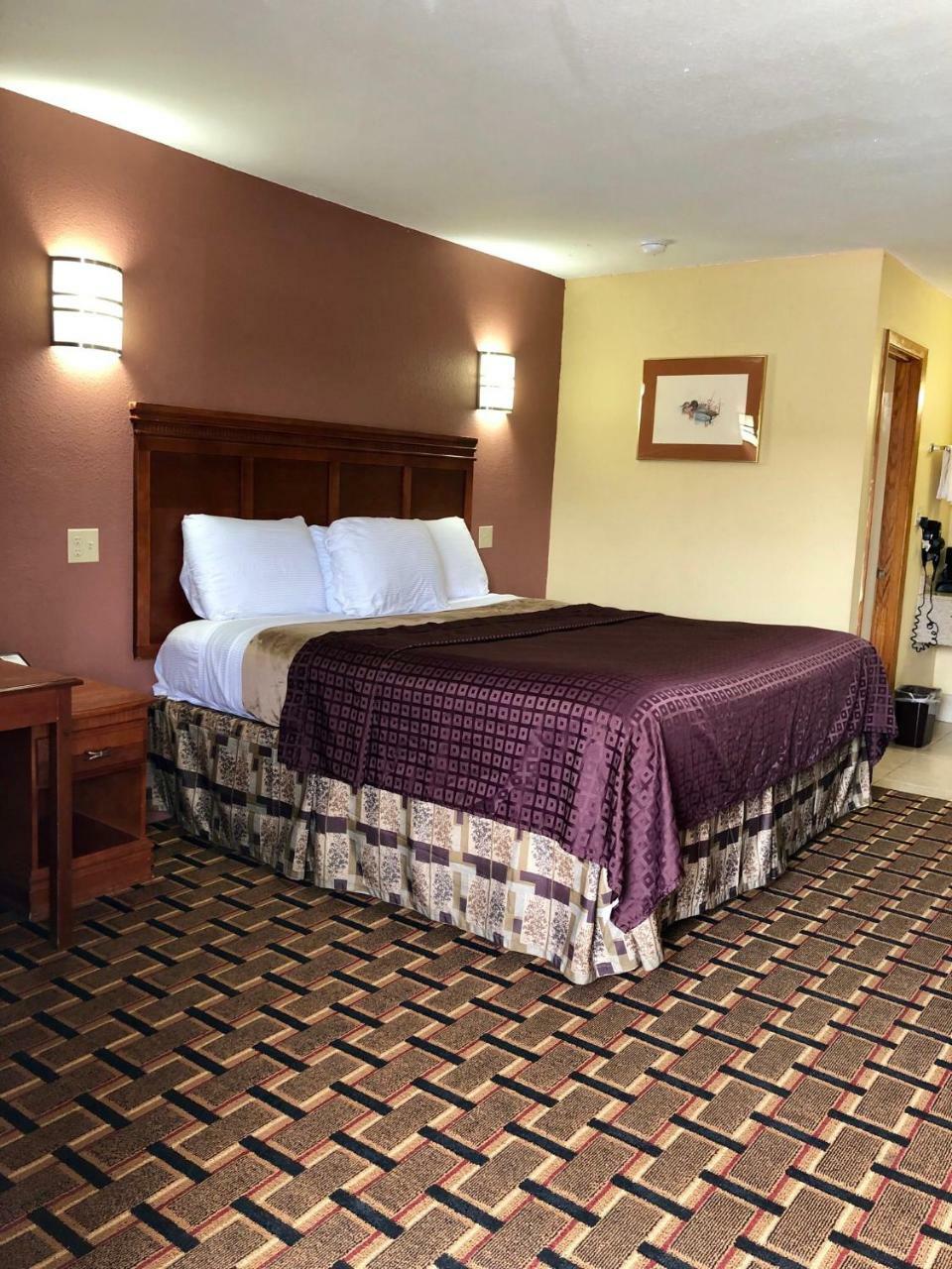Americas Best Value Inn-Indianola Exterior photo